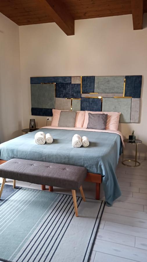 Villa Tra Colline Marchigiane - Sauna E Piscina